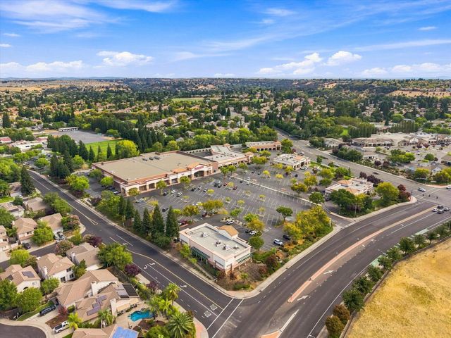 2810 Isle St, Rocklin, CA 95765
