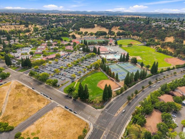 2810 Isle St, Rocklin, CA 95765