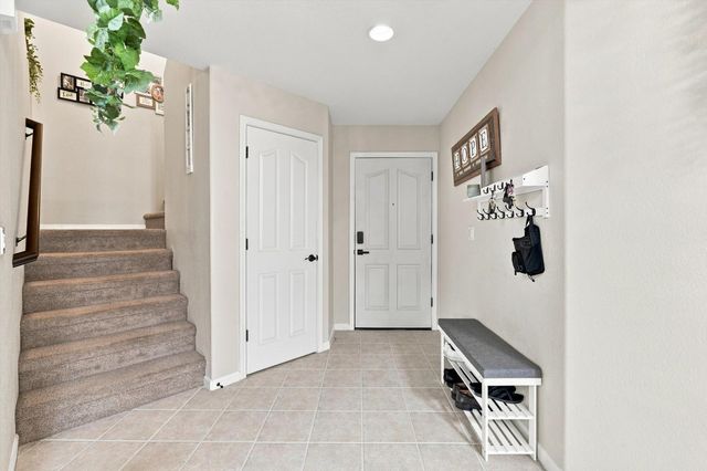 2810 Isle St, Rocklin, CA 95765