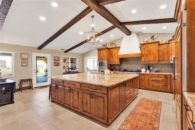 18550 Eucalyptus, Hesperia, CA 92345
