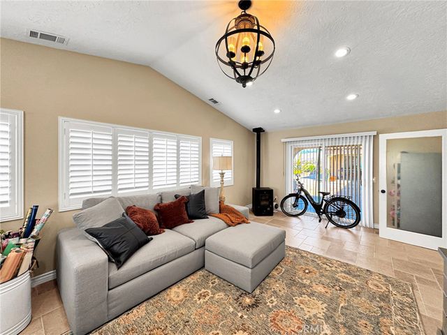 18550 Eucalyptus, Hesperia, CA 92345
