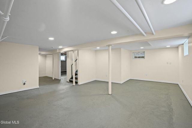 7 Westlane Road, Brunswick, NY 12180