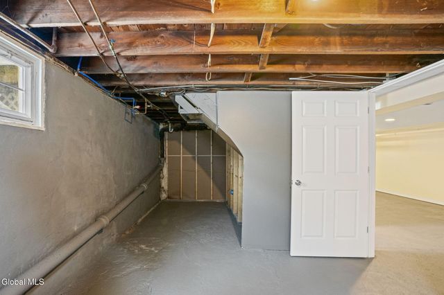 7 Westlane Road, Brunswick, NY 12180