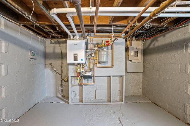 7 Westlane Road, Brunswick, NY 12180