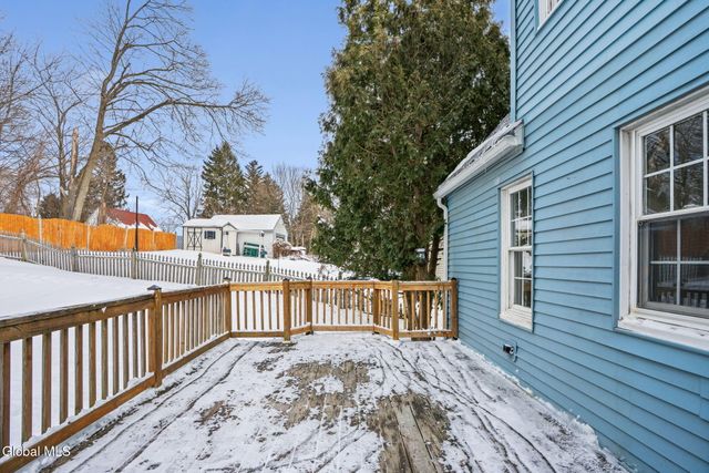 7 Westlane Road, Brunswick, NY 12180