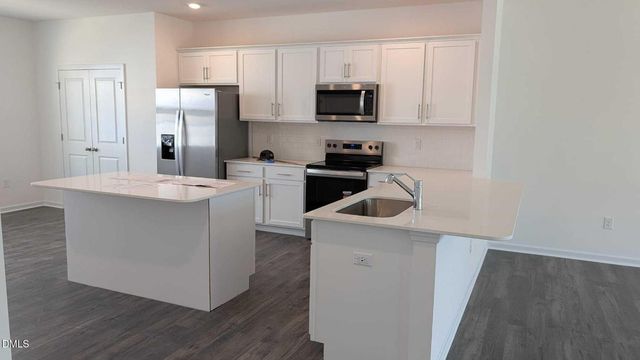 703 Grafton Frst Lane, Fuquay Varina, NC 27526