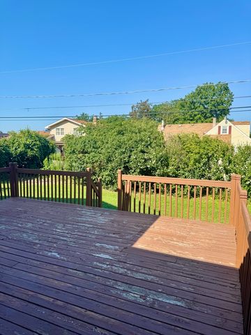 19002 SPRINGFIELD Avenue, Flossmoor, IL 60422