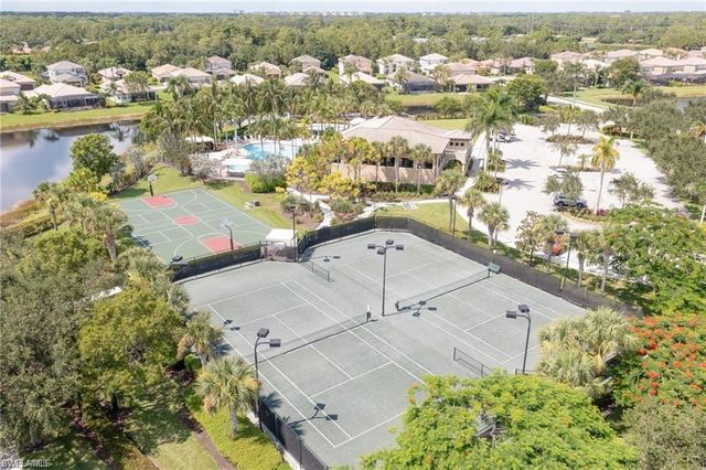 6899 Del Mar TER, Naples, FL 34105