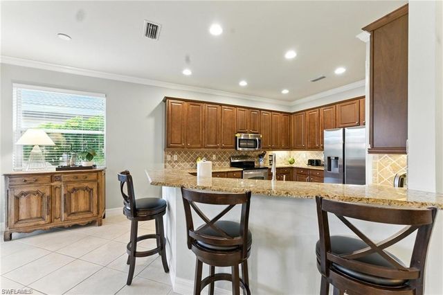 6899 Del Mar TER, Naples, FL 34105