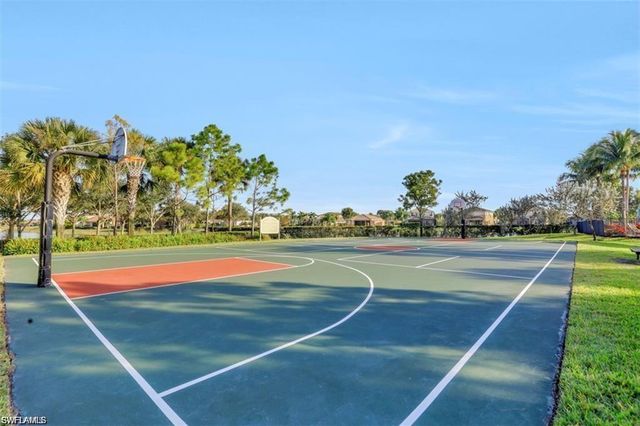 6899 Del Mar TER, Naples, FL 34105