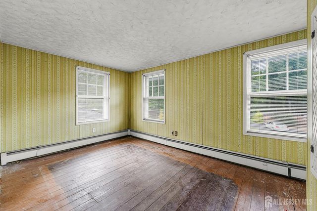 44 John Street, Helmetta, NJ 08828