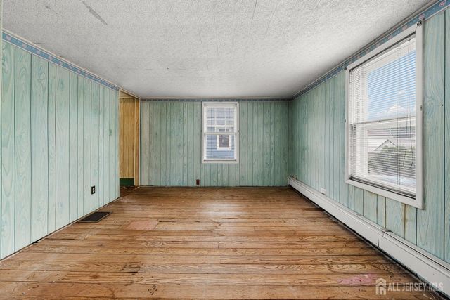 44 John Street, Helmetta, NJ 08828