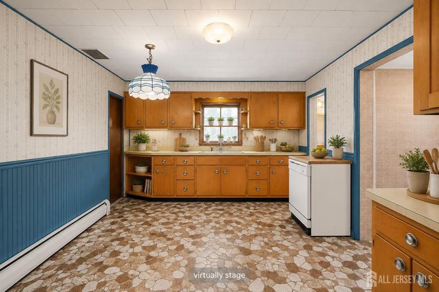 44 John Street, Helmetta, NJ 08828