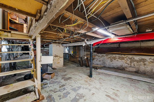 44 John Street, Helmetta, NJ 08828