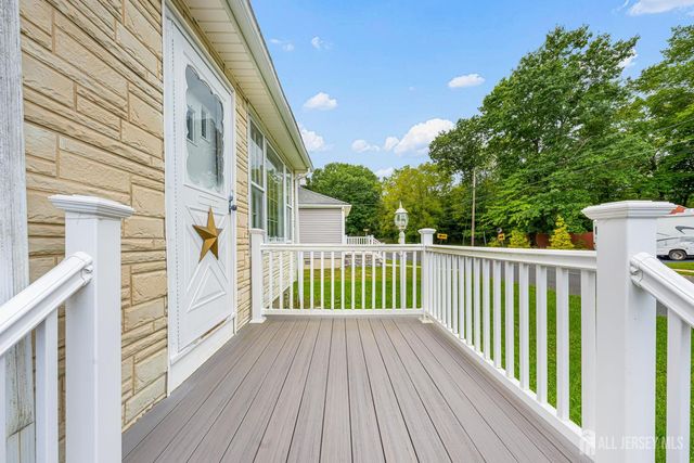 44 John Street, Helmetta, NJ 08828