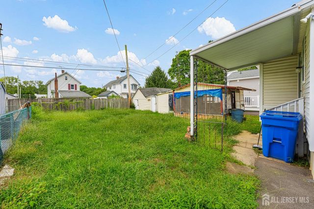 44 John Street, Helmetta, NJ 08828