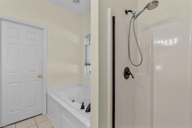 2729 Red Run Court, High Point, NC 27265