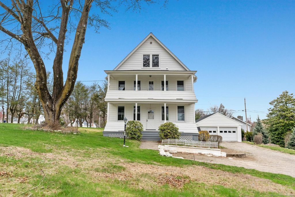 189 Derby Avenue, Orange, CT 06477