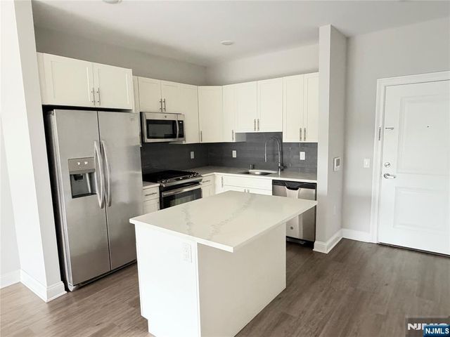 40 Park Avenue 307, Park Ridge, NJ 07656
