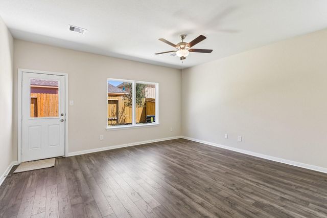 5910 Peony Place, Magnolia, TX 77354