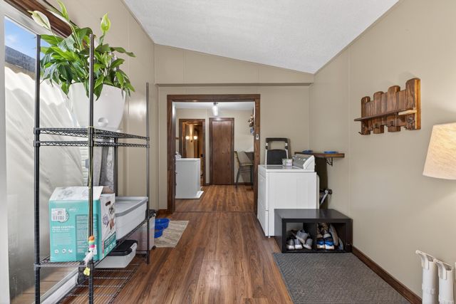 1705 Michigan Drive, Evansdale, IA 50707