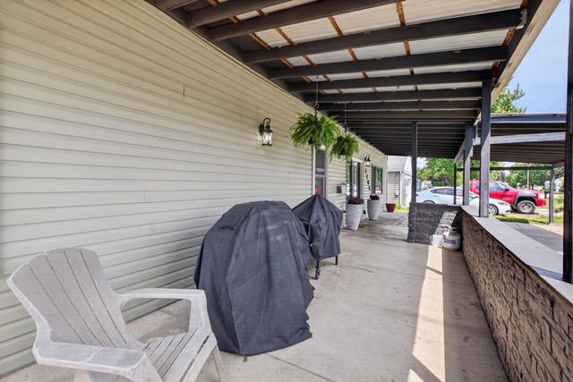 1705 Michigan Drive, Evansdale, IA 50707
