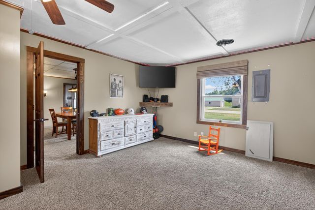 1705 Michigan Drive, Evansdale, IA 50707