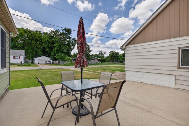 1705 Michigan Drive, Evansdale, IA 50707