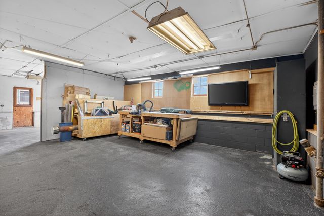 1705 Michigan Drive, Evansdale, IA 50707