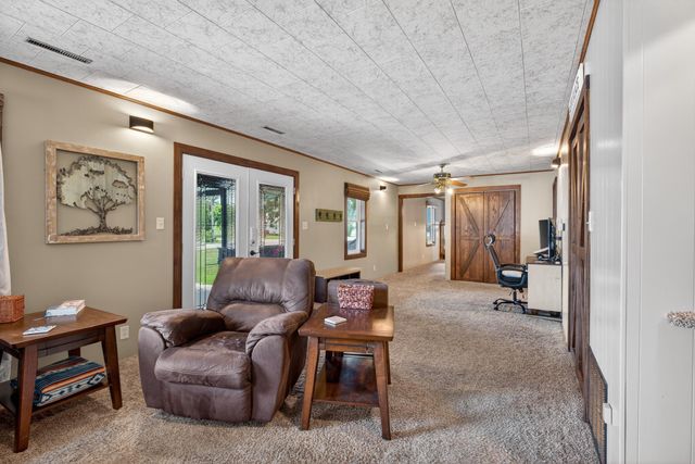 1705 Michigan Drive, Evansdale, IA 50707