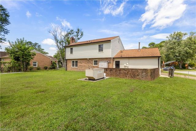 1358 Coral Pl, Hampton, VA 23669