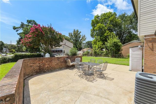 1358 Coral Pl, Hampton, VA 23669