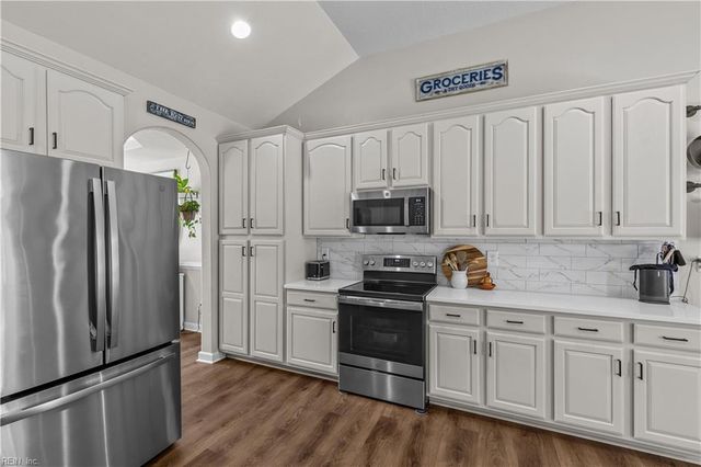 2718 Gum RD, Chesapeake, VA 23321