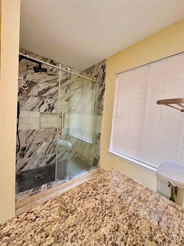 3230 Meadway Drive, Houston, TX 77082