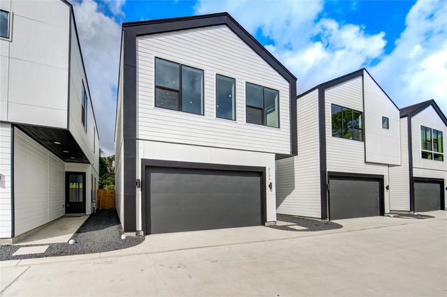 6125 Pacific Forest, Houston, TX 77091