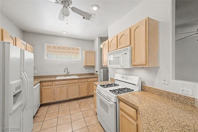 2050 West Warm Springs Road 4621, Henderson, NV 89014