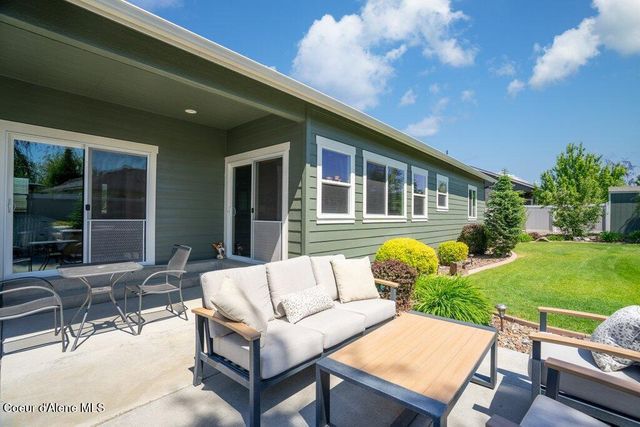 6670 W Buffalo Grass LN, Rathdrum, ID 83858
