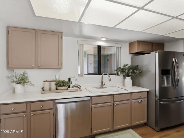 20402 N SONNET Drive, Sun City West, AZ 85375