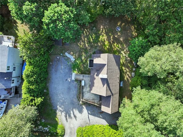 130 South Niantic Drive, Charlestown, RI 02813