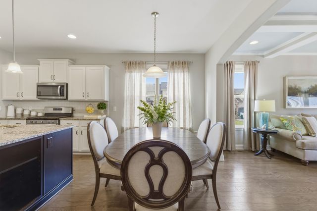 688 Fall Creek Cir, Goodlettsville, TN 37072