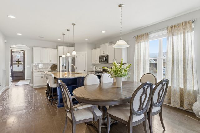 688 Fall Creek Cir, Goodlettsville, TN 37072