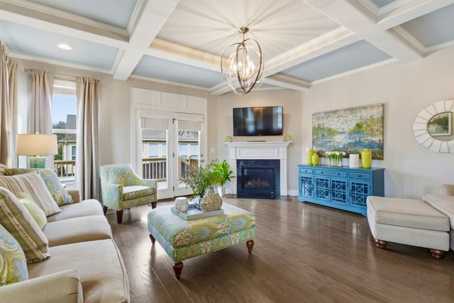 688 Fall Creek Cir, Goodlettsville, TN 37072