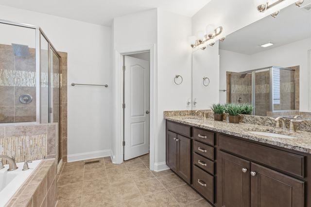 688 Fall Creek Cir, Goodlettsville, TN 37072