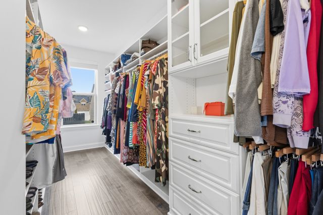 688 Fall Creek Cir, Goodlettsville, TN 37072