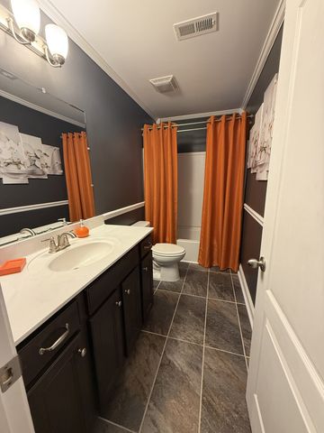 688 Fall Creek Cir, Goodlettsville, TN 37072