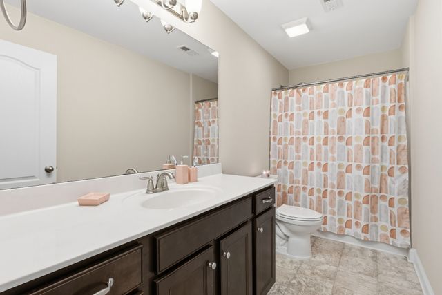 688 Fall Creek Cir, Goodlettsville, TN 37072