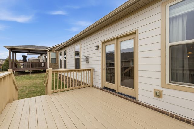 688 Fall Creek Cir, Goodlettsville, TN 37072