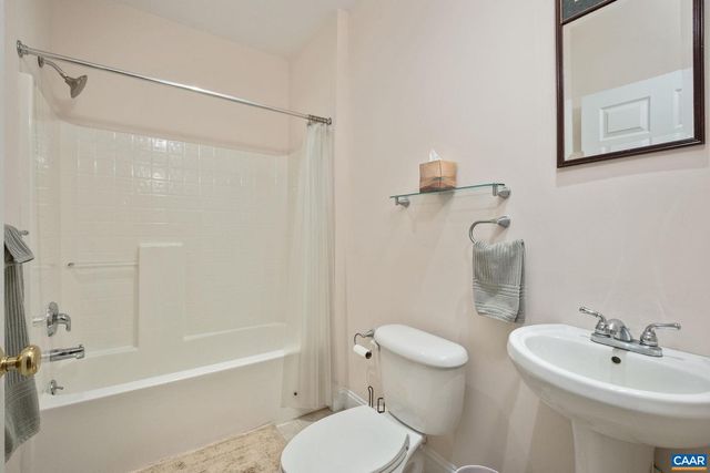 431 BEAR RUN RD, Stanardsville, VA 22973