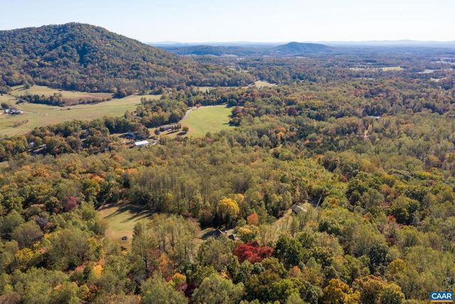 431 BEAR RUN RD, Stanardsville, VA 22973