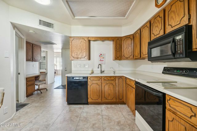2064 S FARNSWORTH Drive 39, Mesa, AZ 85209